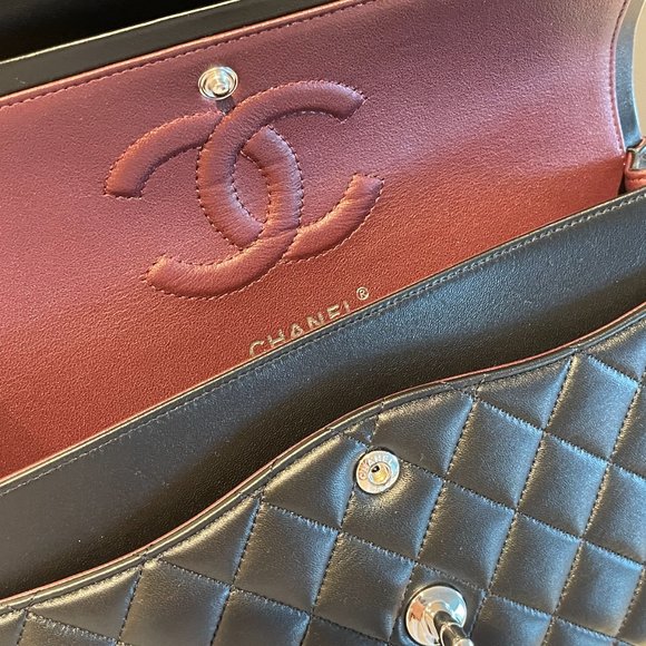 CHANEL CLASSIC FLAP MEDIUM Lambskin Black Silver Hardware 2021 With Chip - Picture 6 of 11